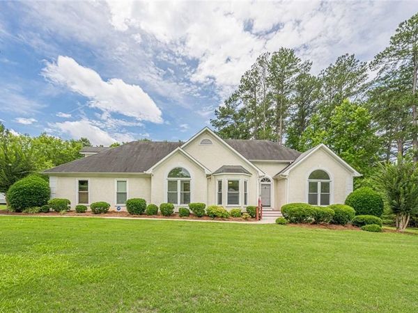 155 Noble Forest Drive, Fayetteville, GA 30215