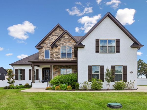 2729 Carousel Dr, Murfreesboro, TN 37128