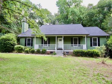 6033 Walking Stick Trail, Raleigh, NC 27603