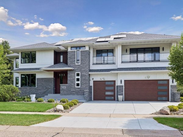 10964 Bentwater Lane, Woodbury, MN 55129