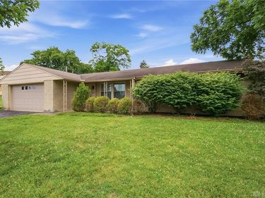 5912 Lombardy Court, West Carrollton, OH 45449
