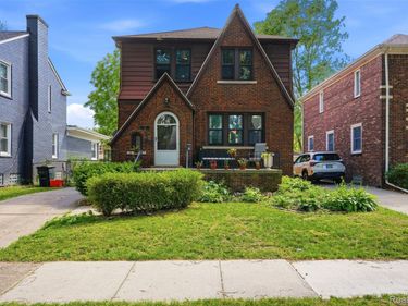 461 Manor Street, Grosse Pointe Farms, Mi 48236