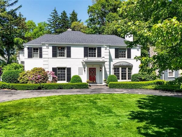 66 Oxford Road , Vlg of Grosse Pointe Shores, MI 48236