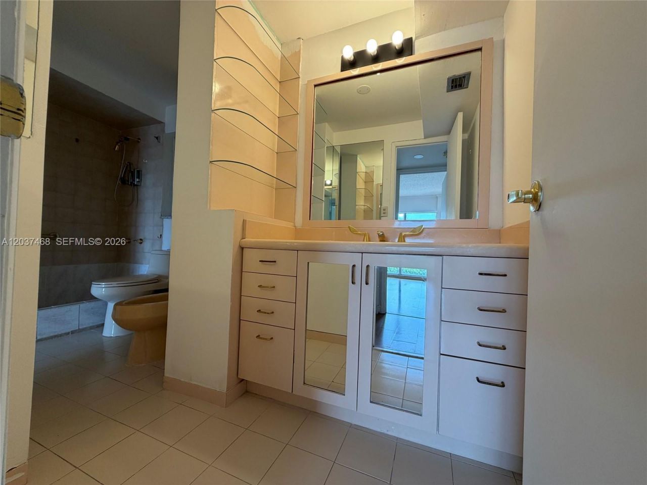 8775 Park Blvd , Unit 406, Miami, FL 33172 Photo