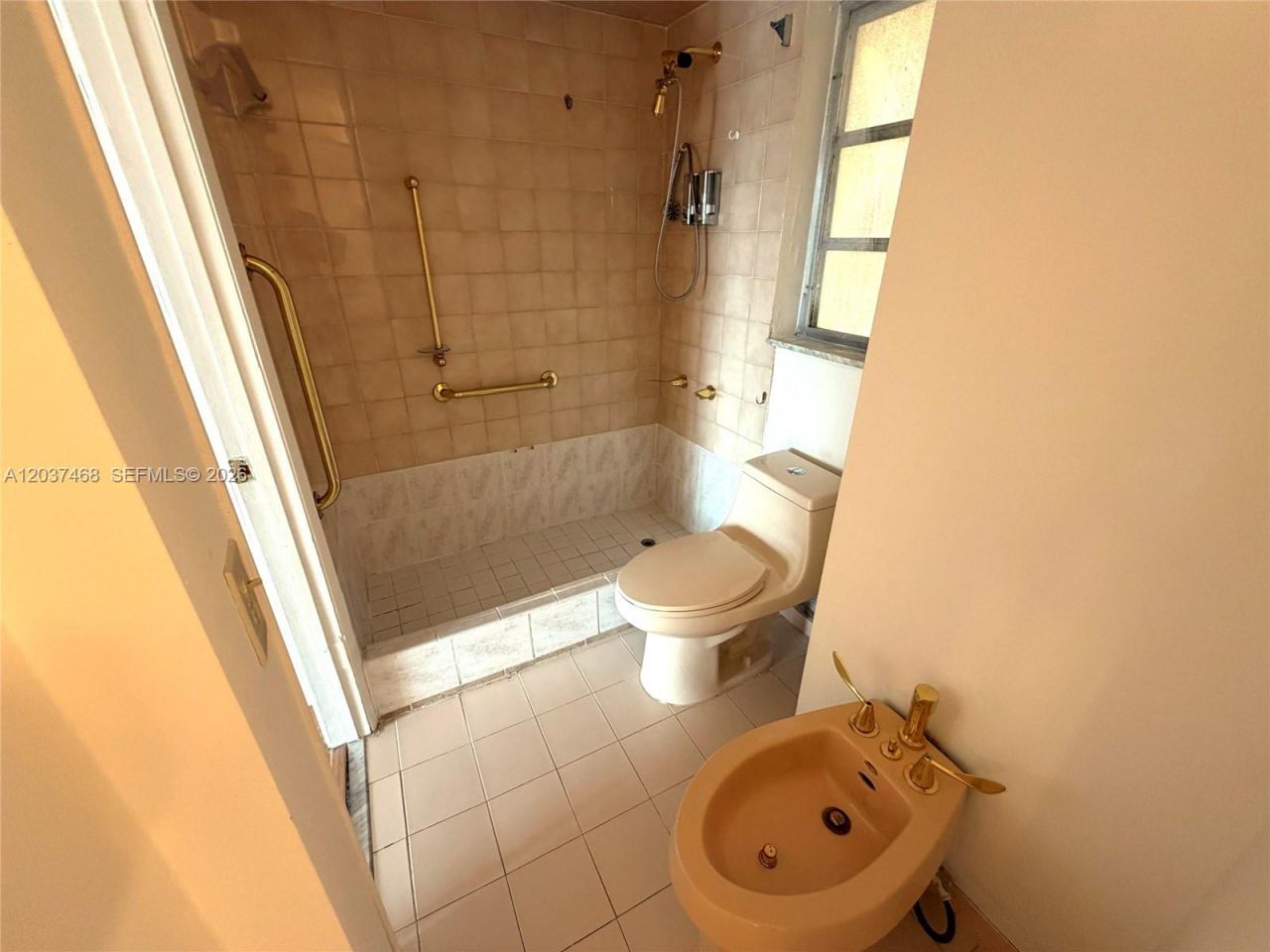 8775 Park Blvd , Unit 406, Miami, FL 33172 Photo