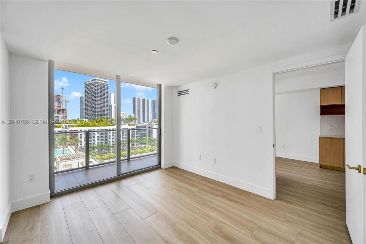 90 NE 32nd , Unit 1103, Miami, FL 33127 Photo