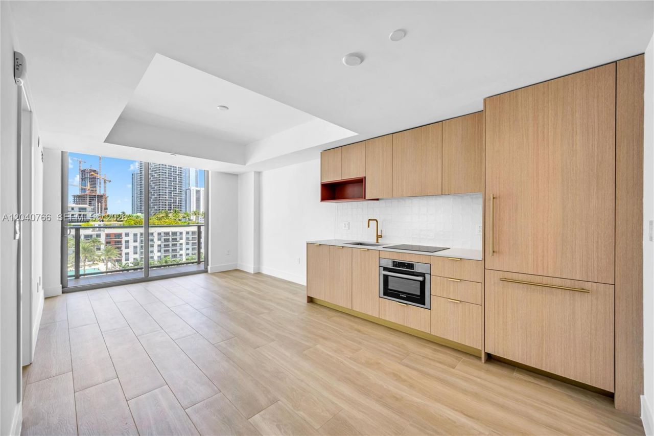 90 NE 32nd , Unit 1103, Miami, FL 33127 Photo
