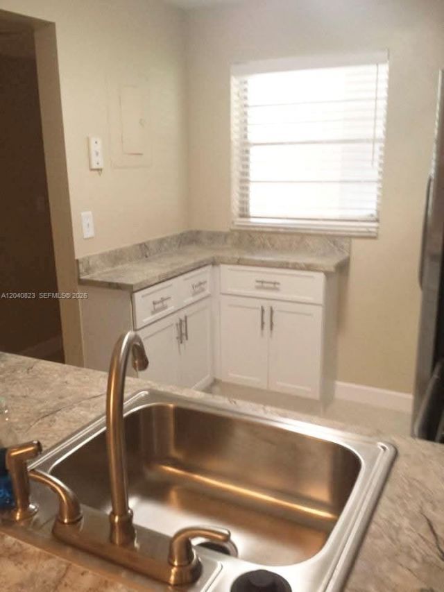 9235 Lagoon Pl , Unit 109, Davie, FL 33324 Photo