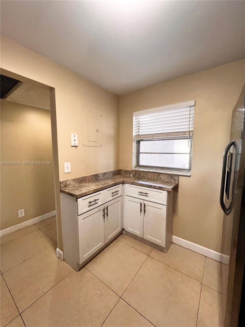 9235 Lagoon Pl , Unit 109, Davie, FL 33324 Photo