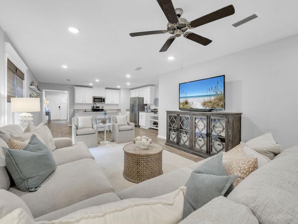 605 Earl Godwin Road, Freeport, FL 32439