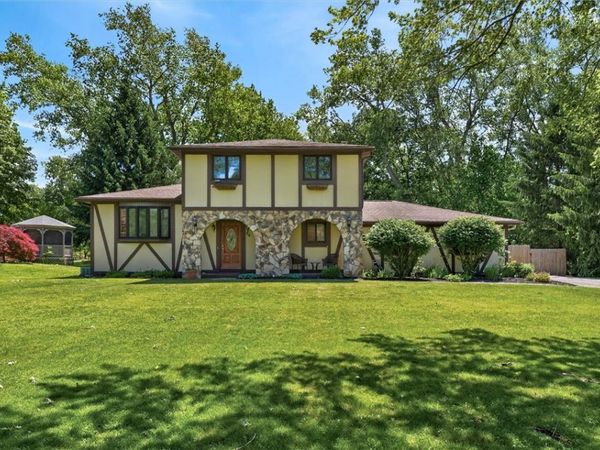 86 Phaeton Drive , Penfield, NY 14526