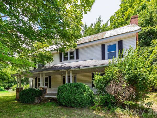 4085 Jacks Creek Road, Burnsville, NC 28714