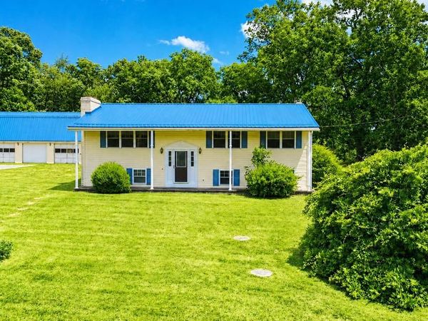 4249 GABLE DRIVE, HESSTON, PA 16647