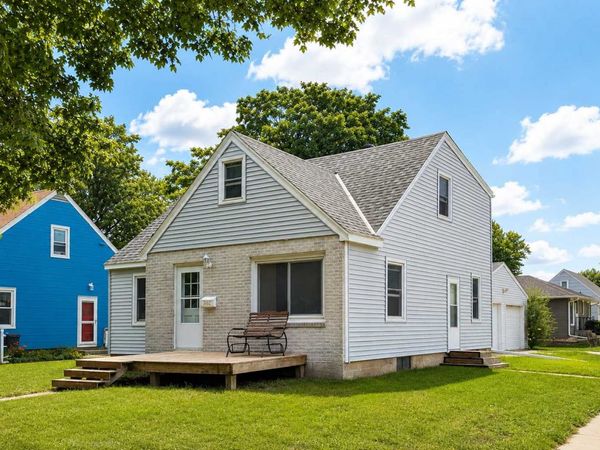 802 Center Street, North Mankato, MN 56003