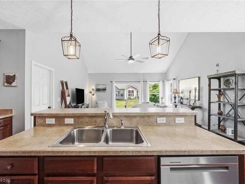 8329 Beaumont Drive, Mentor, OH 44060 Photo 25