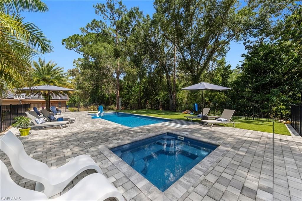 12010 Honeysuckle Rd, Fort Myers, FL 33966 Photo