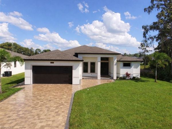 1010 Angelo AVE , LEHIGH ACRES, FL 33971