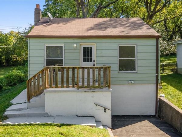 6166 Emerald Avenue, Ferguson, MO 63135