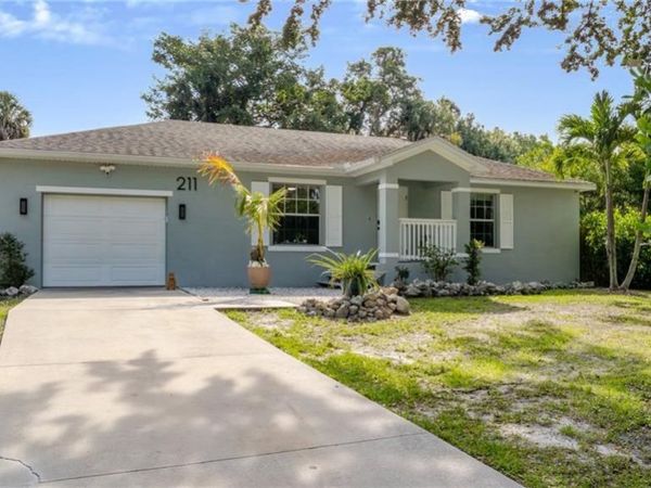 211 Palmacea RD, FORT MYERS, FL 33905