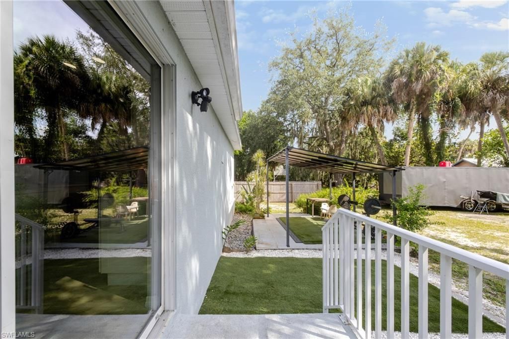 211 Palmacea Rd, Fort Myers, FL 33905 Photo