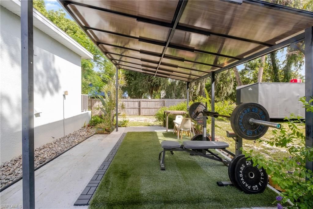 211 Palmacea Rd, Fort Myers, FL 33905 Photo