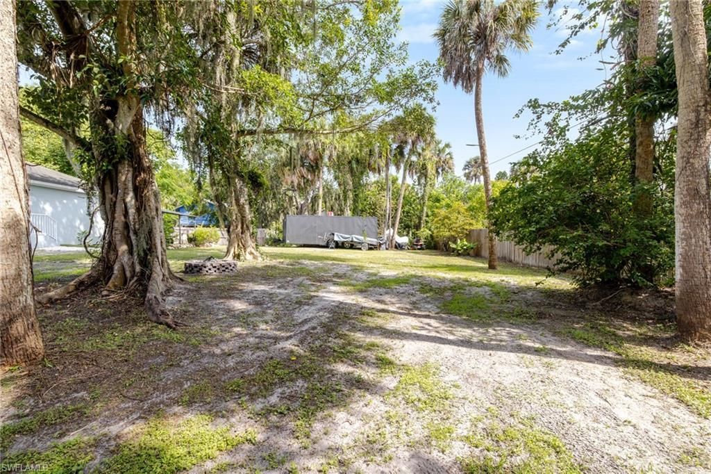 211 Palmacea Rd, Fort Myers, FL 33905 Photo