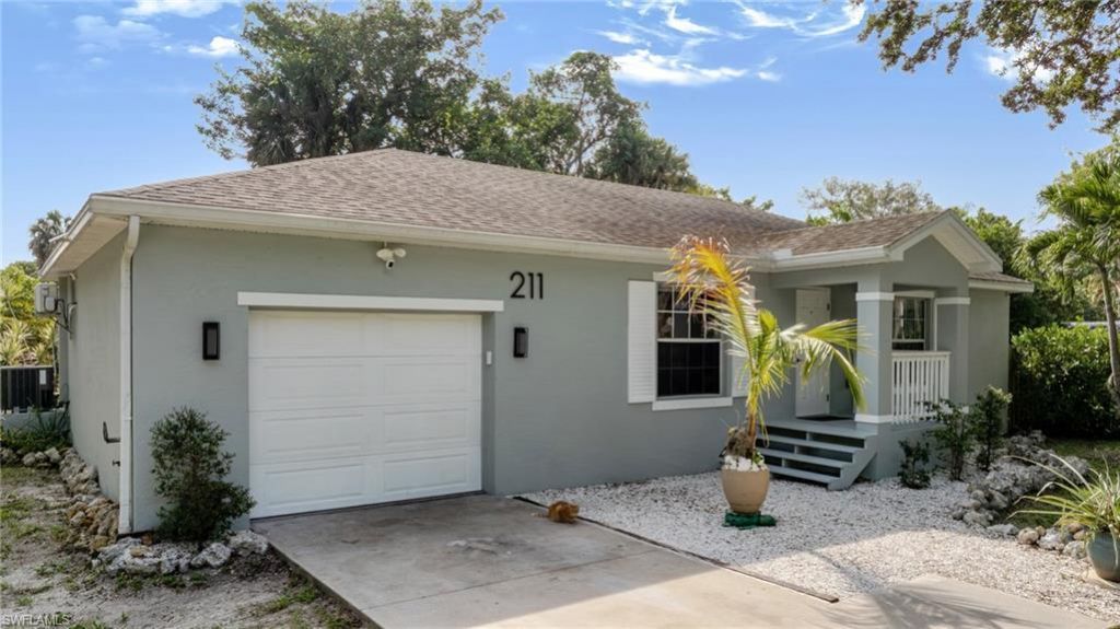 211 Palmacea Rd, Fort Myers, FL 33905 Photo
