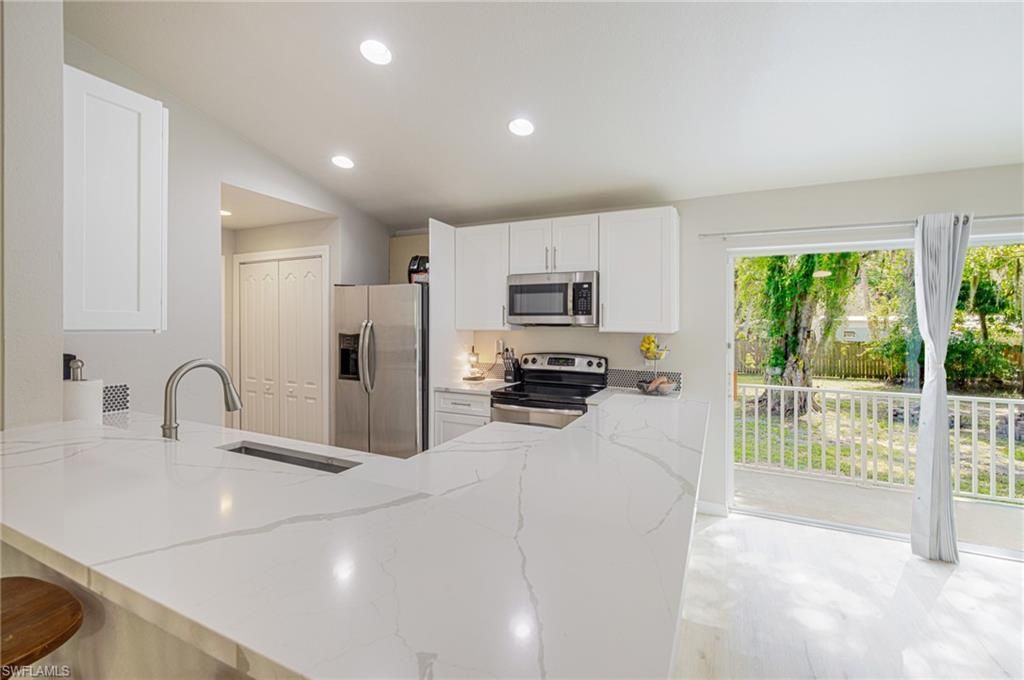 211 Palmacea Rd, Fort Myers, FL 33905 Photo