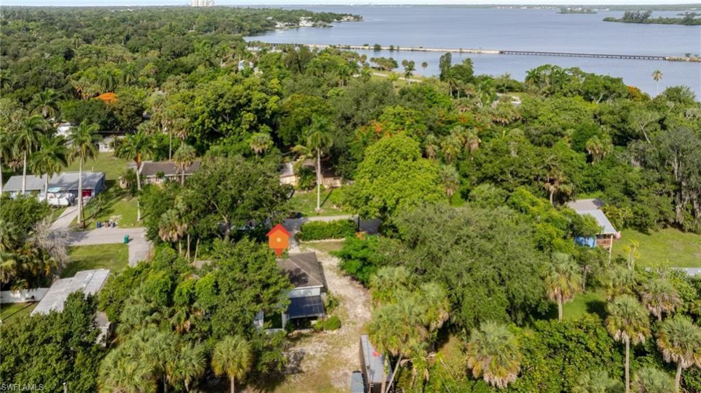 211 Palmacea Rd, Fort Myers, FL 33905 Photo