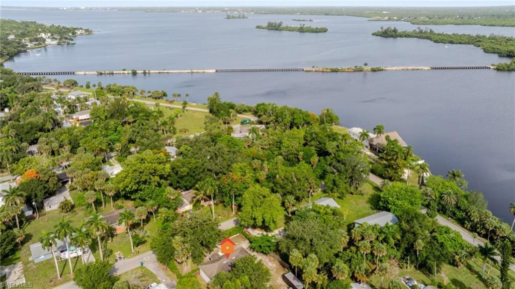 211 Palmacea Rd, Fort Myers, FL 33905 Photo