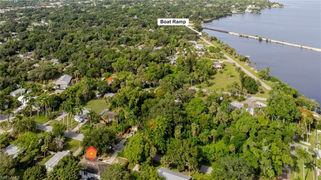 211 Palmacea Rd, Fort Myers, FL 33905 Photo