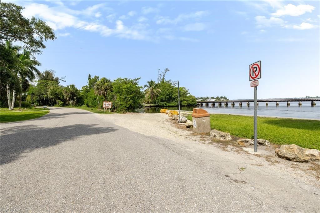 211 Palmacea Rd, Fort Myers, FL 33905 Photo