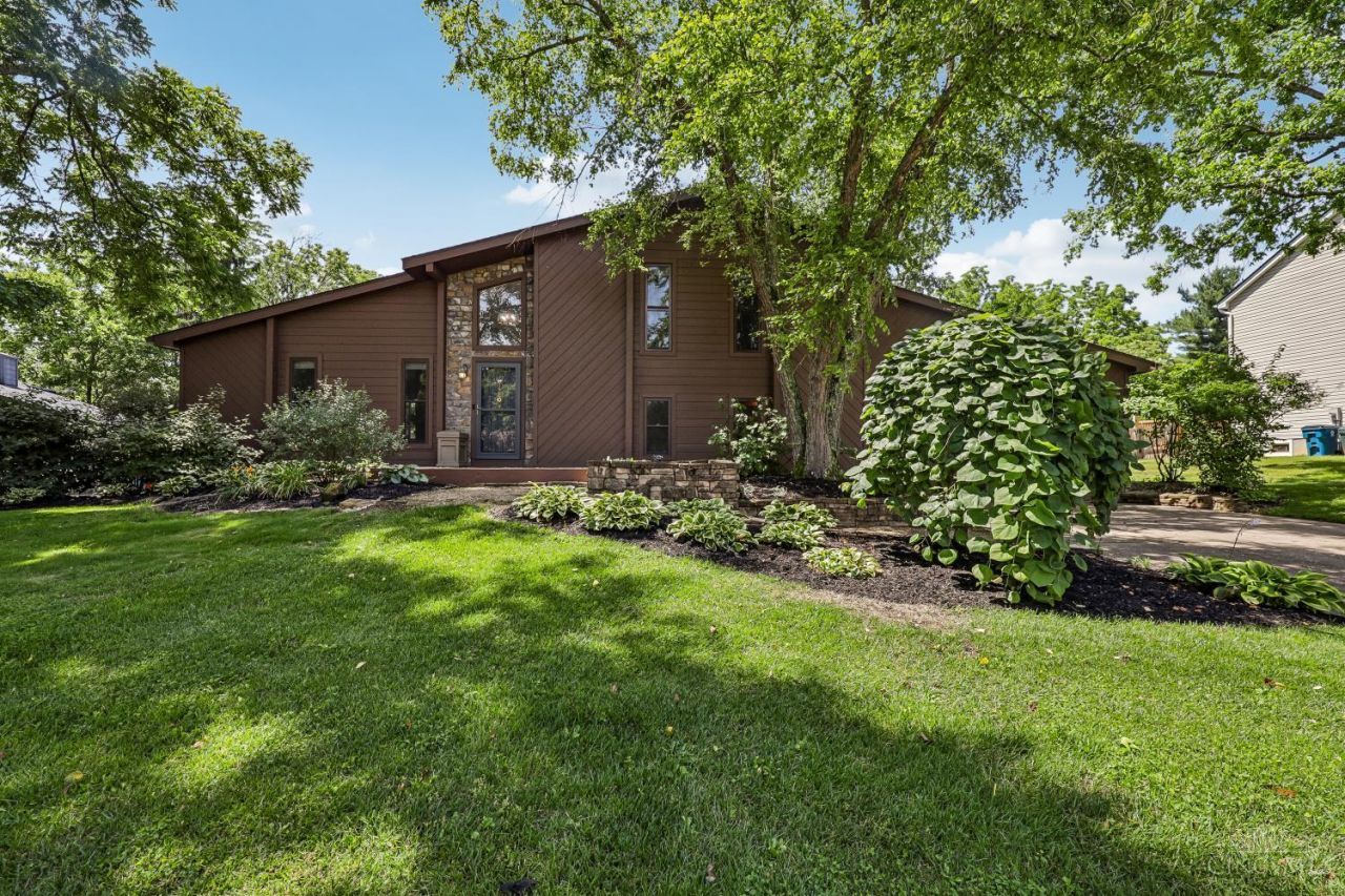 1817 Bell Tower Circle, Batavia, OH 45103 Main Photo