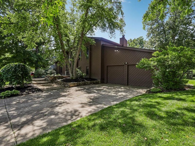1817 Bell Tower Circle, Batavia Twp, OH 45103 Photo 2