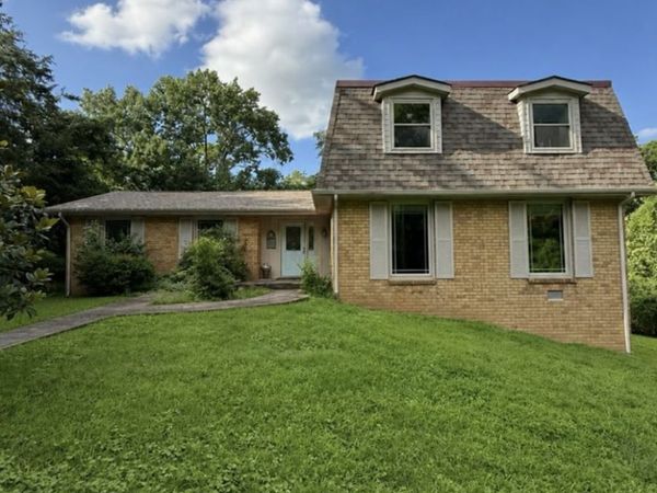 6560 Brownlee Dr , Nashville, TN 37205