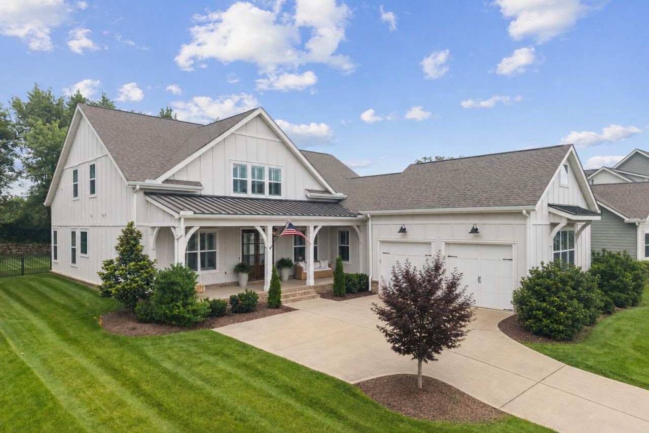 994 Spruce Ridge Ln , Spring Hill, TN 37174 Main Photo