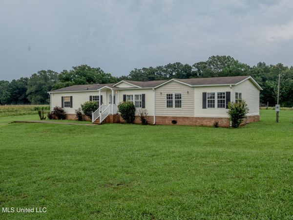 749 J Burnham Road, Pelahatchie, MS 39145