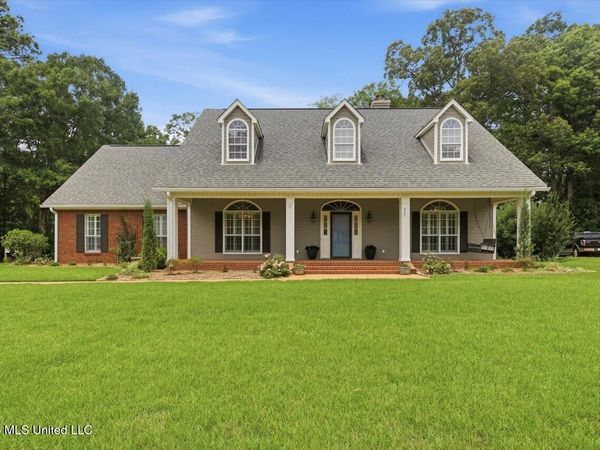 403 Fawnwood Drive, Brandon, MS 39042