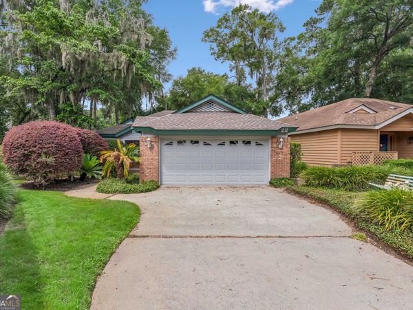 22 Bay Tree Court W, St. Simons, GA 31522