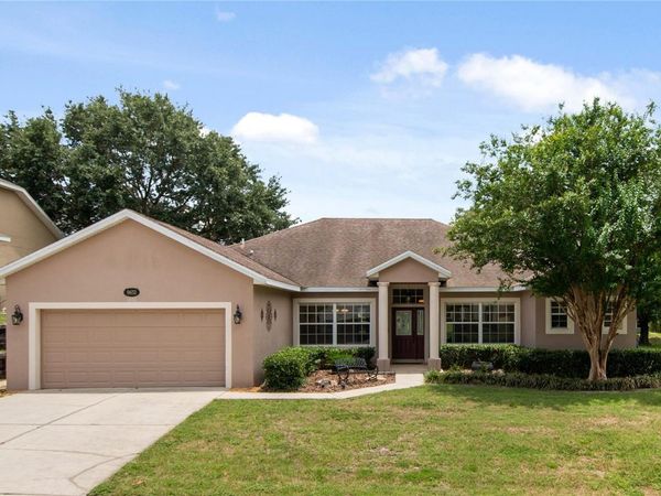 9651 SPRING LAKE DRIVE , CLERMONT, FL 34711