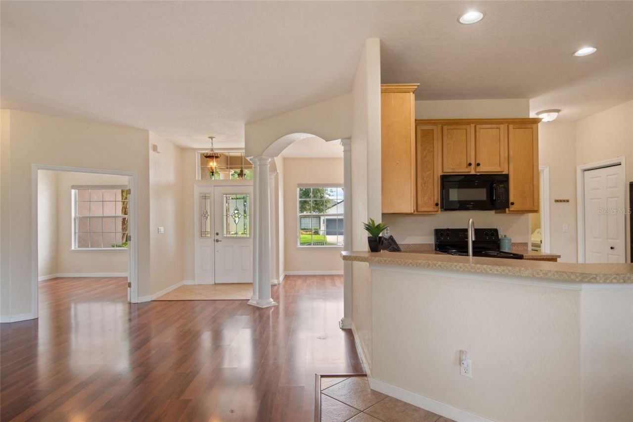 9651 Spring Lake Drive , Clermont, FL 34711 Photo