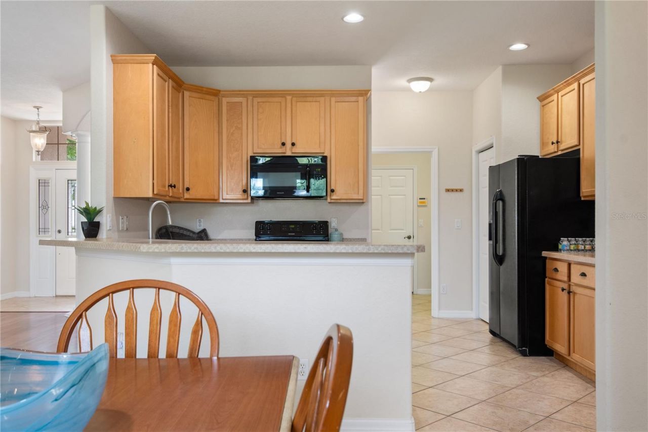 9651 Spring Lake Drive , Clermont, FL 34711 Photo