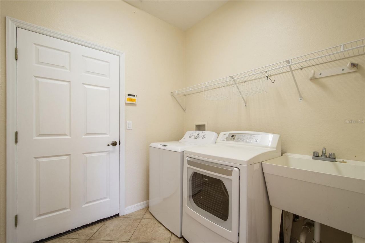 9651 Spring Lake Drive , Clermont, FL 34711 Photo