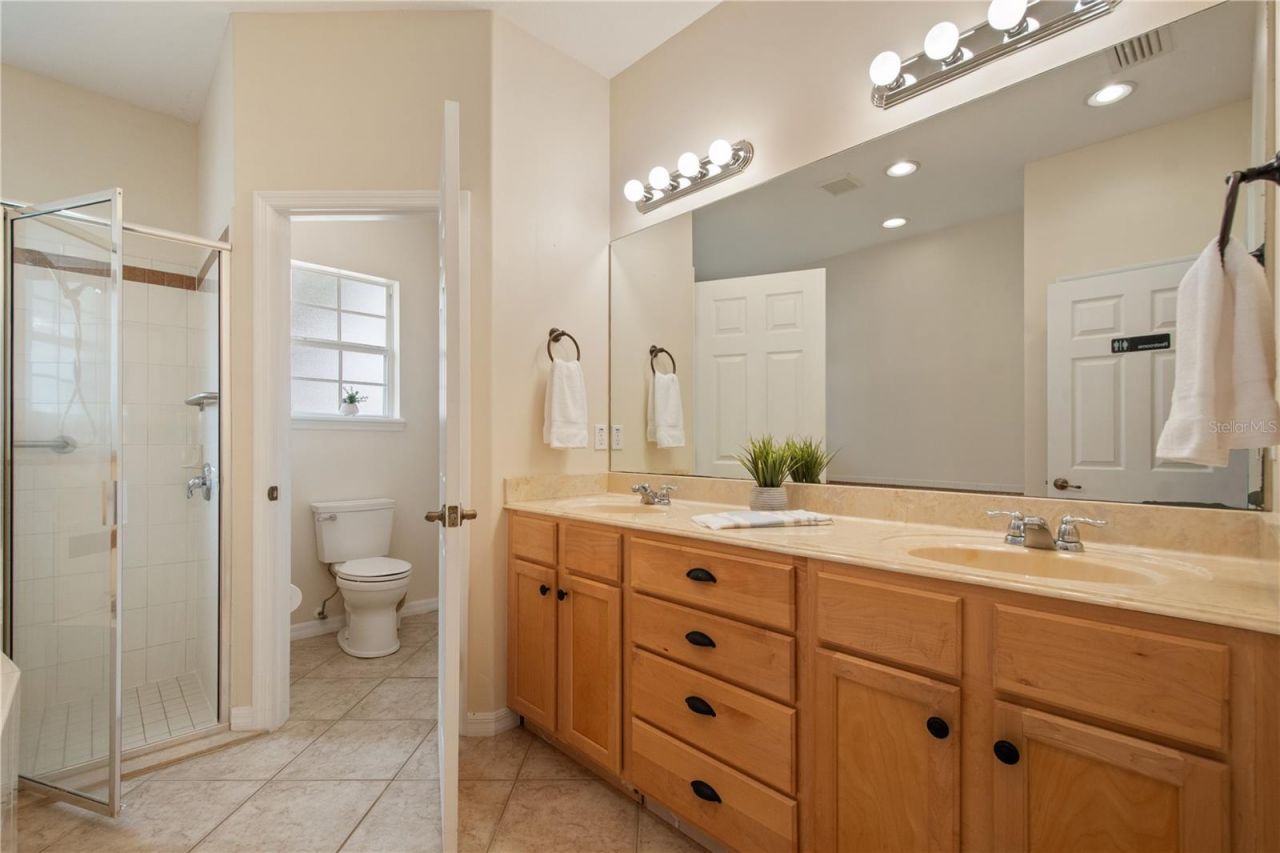 9651 Spring Lake Drive , Clermont, FL 34711 Photo