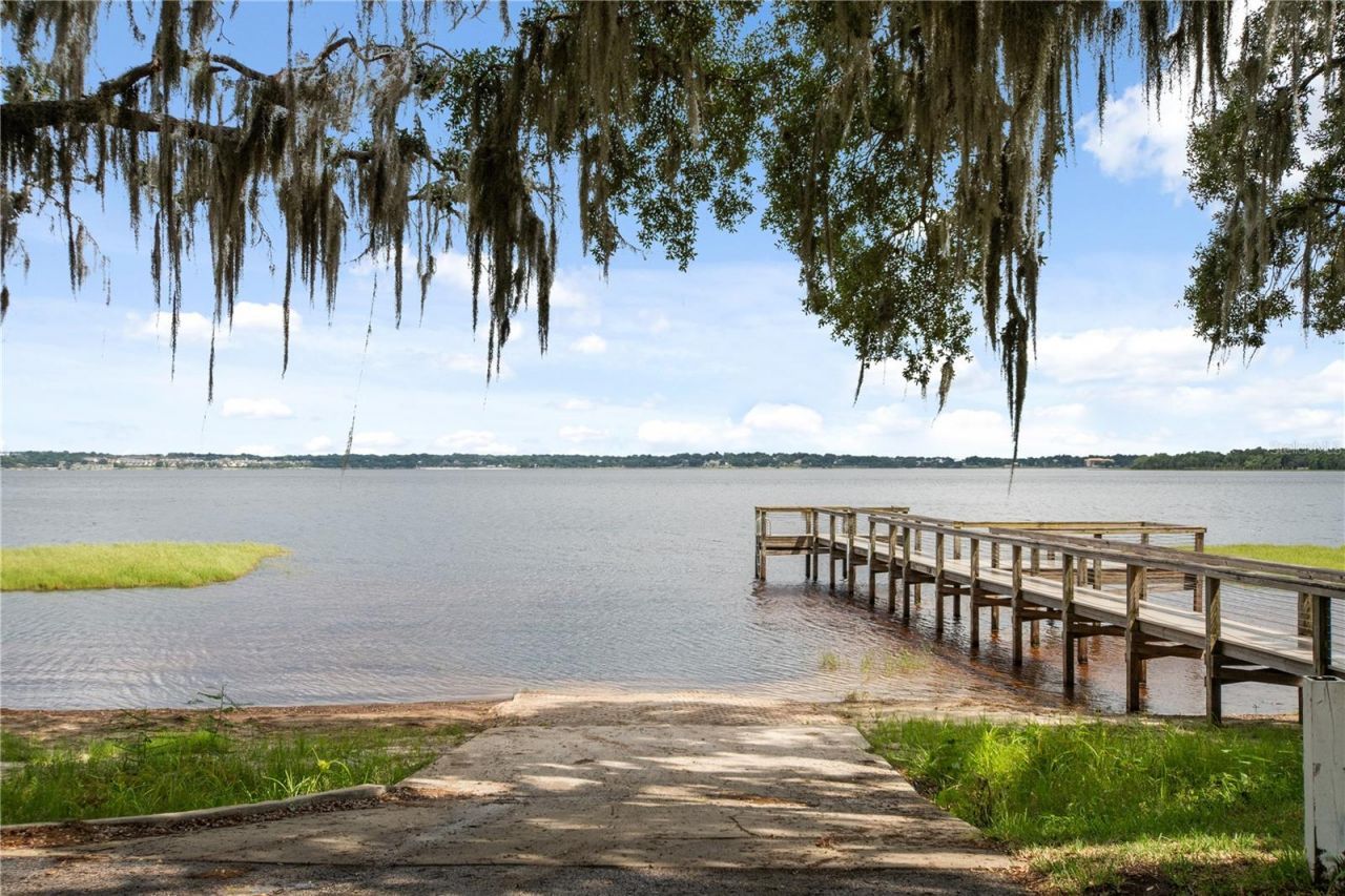 9651 Spring Lake Drive , Clermont, FL 34711 Photo