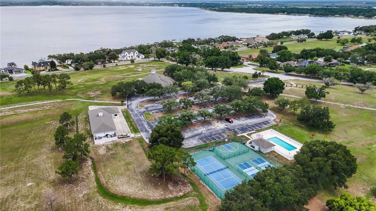 9651 Spring Lake Drive , Clermont, FL 34711 Photo