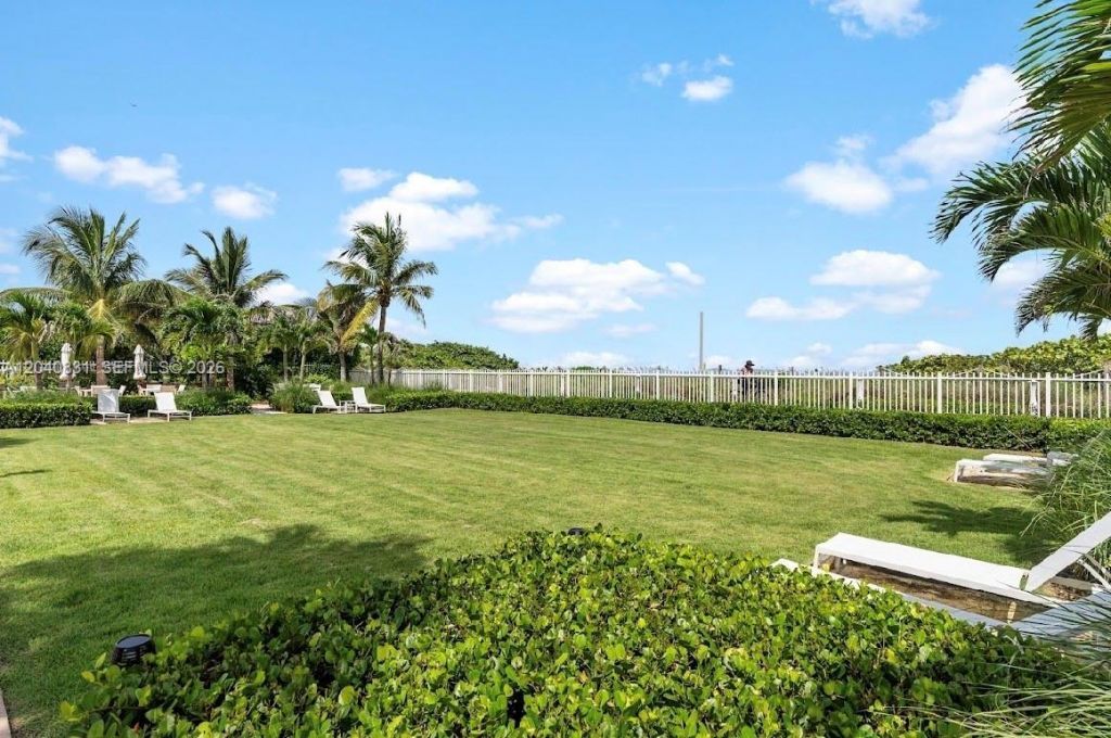 2457 Collins Ave , Unit 1603, Miami Beach, FL 33140 Photo
