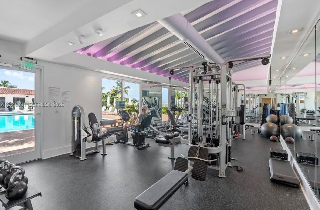 2457 Collins Ave , Unit 1603, Miami Beach, FL 33140 Photo