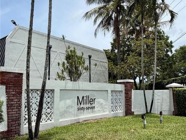 6667 Miller Dr , Unit 15, South Miami, FL 33155