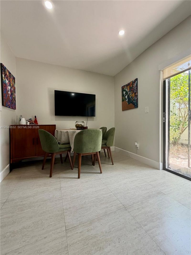 6667 Miller Dr, Unit 15, South Miami, FL 33155 Photo